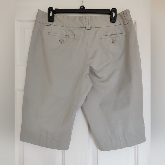 The Limited Cassidy Fit Gray Shorts - Picture 2 of 4
